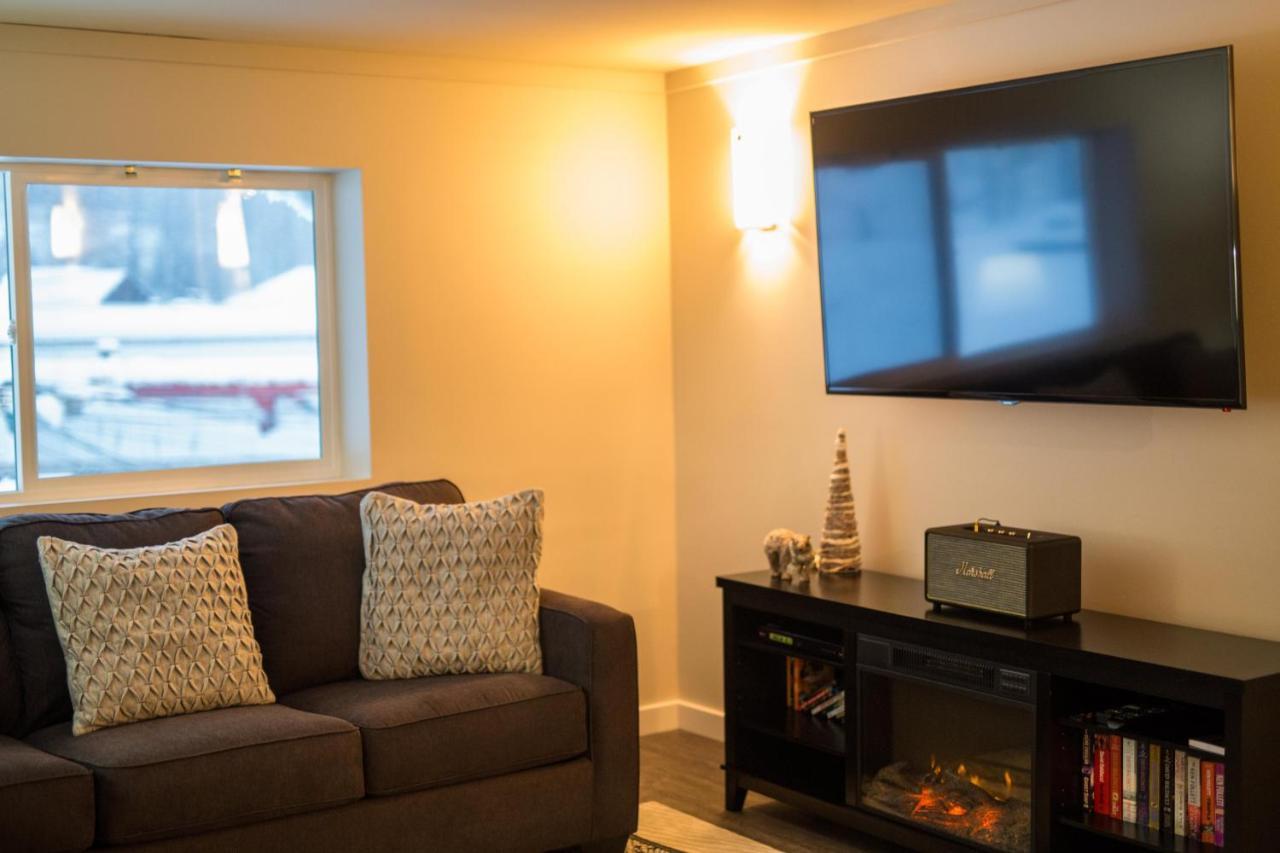 Clipperton Suite By Revelstoke Vacations 外观 照片