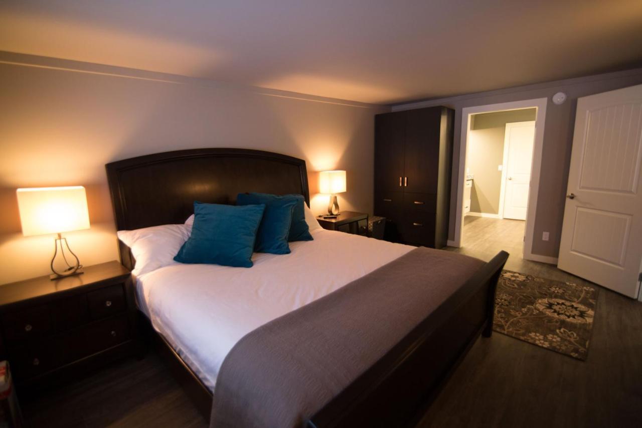 Clipperton Suite By Revelstoke Vacations 外观 照片